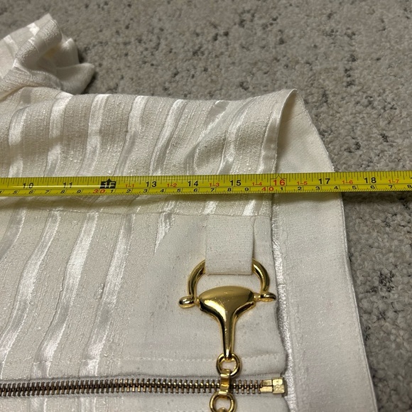 Joseph Ribkoff vintage size 8 White and Gold Cropped Blazer w horse bite clasps - Picture 10 of 15